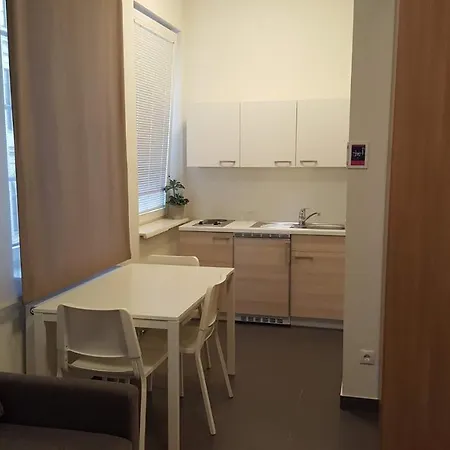 Center 公寓式酒店