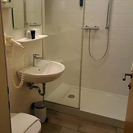 Center Aparthotel 4*